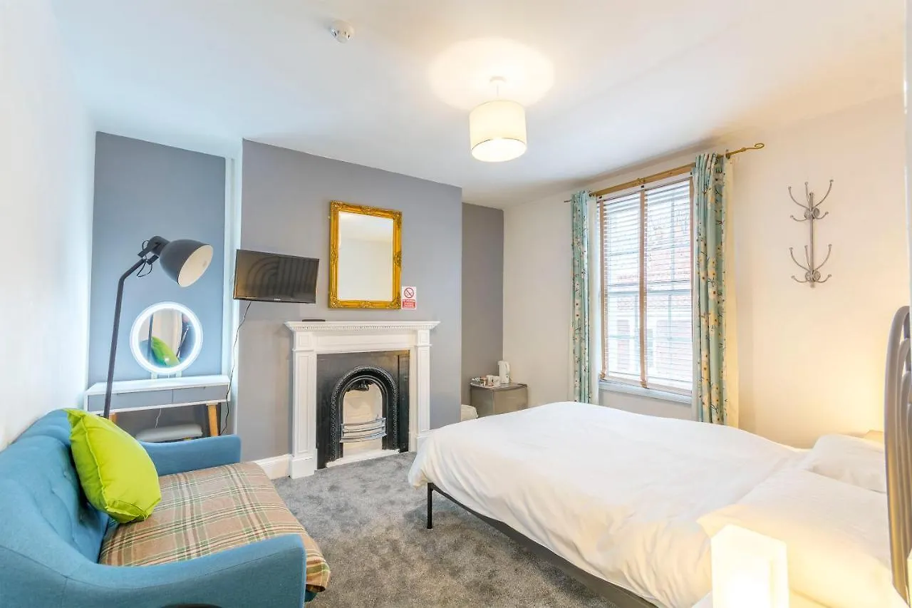 Minster Hub - 2 Min Walk 2 Minster! location